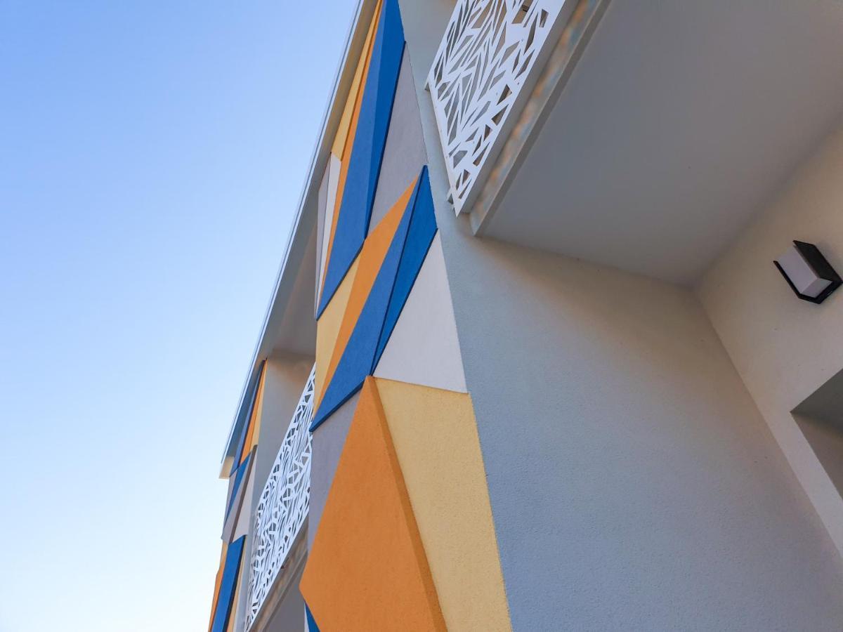 Color Hotel Ρίμινι Εξωτερικό φωτογραφία