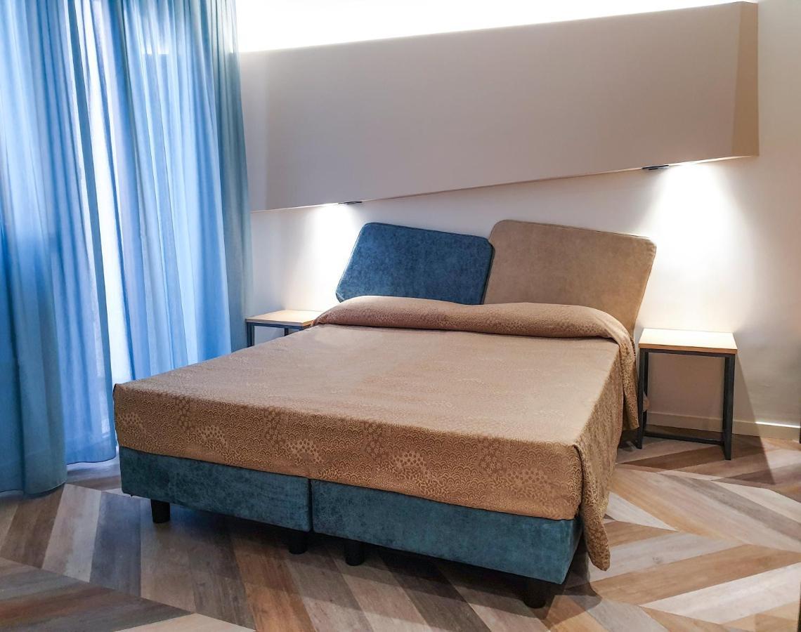 Color Hotel Ρίμινι Εξωτερικό φωτογραφία