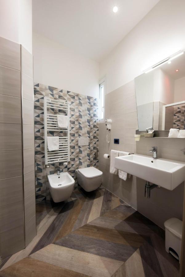 Color Hotel Ρίμινι Εξωτερικό φωτογραφία
