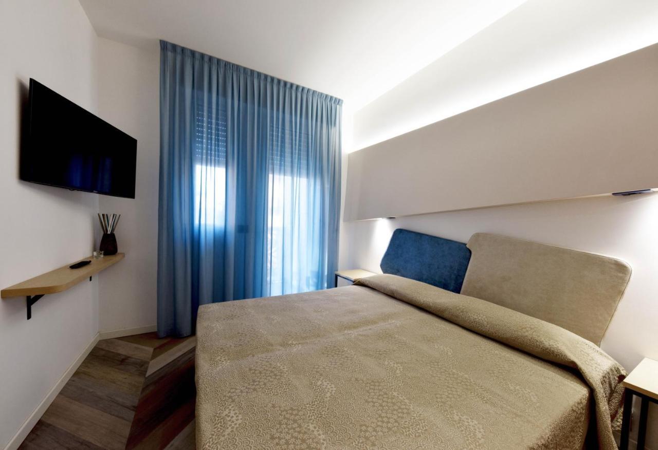 Color Hotel Ρίμινι Εξωτερικό φωτογραφία