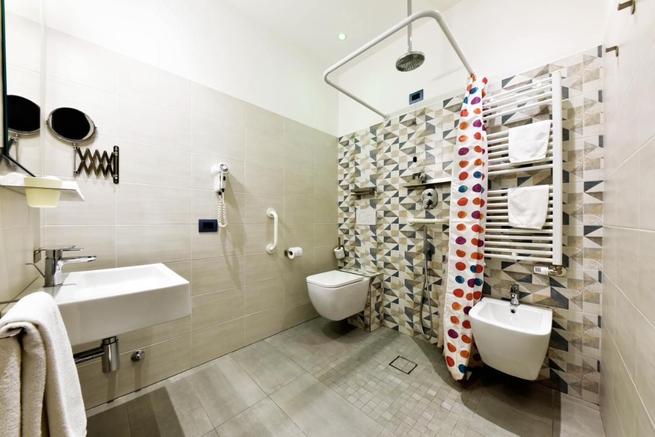 Color Hotel Ρίμινι Εξωτερικό φωτογραφία