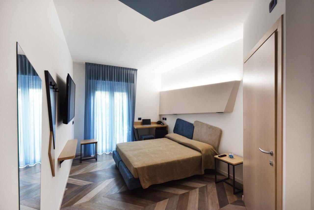 Color Hotel Ρίμινι Εξωτερικό φωτογραφία